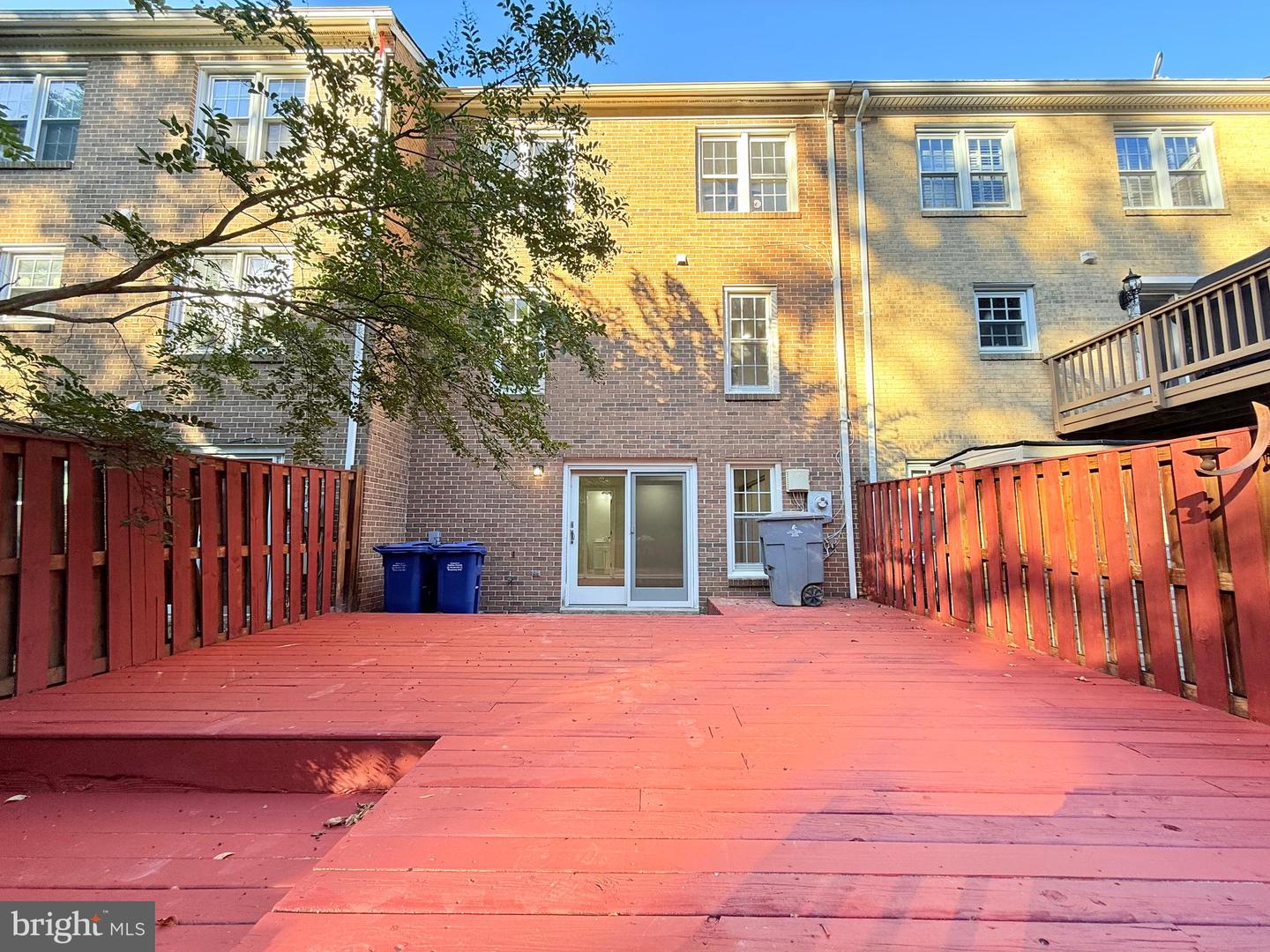 8219 DOCTOR CRAIK CT, ALEXANDRIA, Virginia 22306, 3 Bedrooms Bedrooms, ,3 BathroomsBathrooms,Residential,For sale,8219 DOCTOR CRAIK CT,VAFX2275002 MLS # VAFX2275002