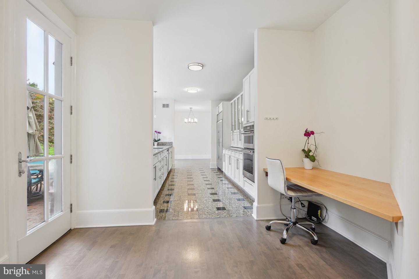 10747 RIVERSCAPE RUN, GREAT FALLS, Virginia 22066, 4 Bedrooms Bedrooms, ,5 BathroomsBathrooms,Residential,For sale,10747 RIVERSCAPE RUN,VAFX2275130 MLS # VAFX2275130