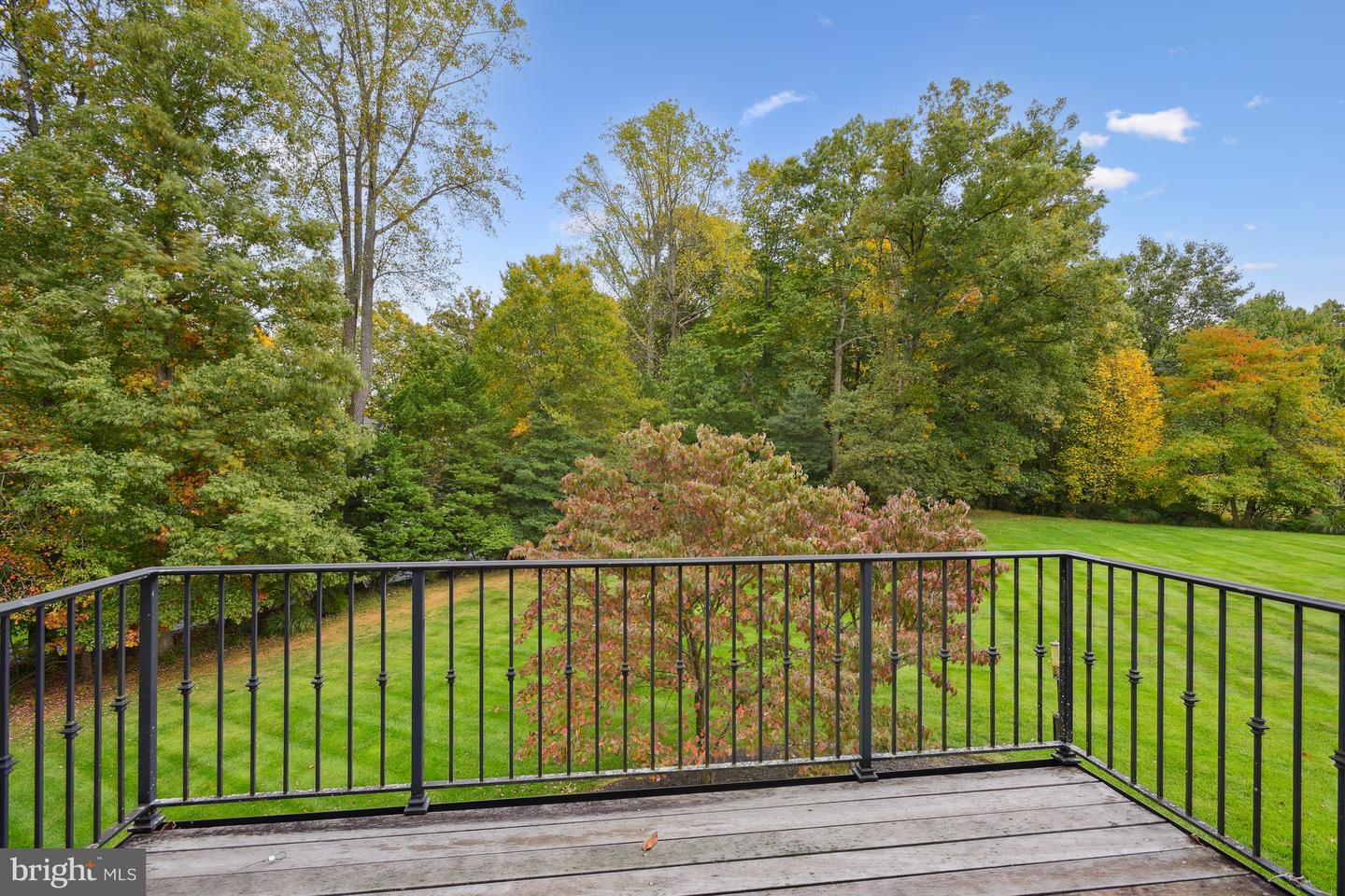 10747 RIVERSCAPE RUN, GREAT FALLS, Virginia 22066, 4 Bedrooms Bedrooms, ,5 BathroomsBathrooms,Residential,For sale,10747 RIVERSCAPE RUN,VAFX2275130 MLS # VAFX2275130