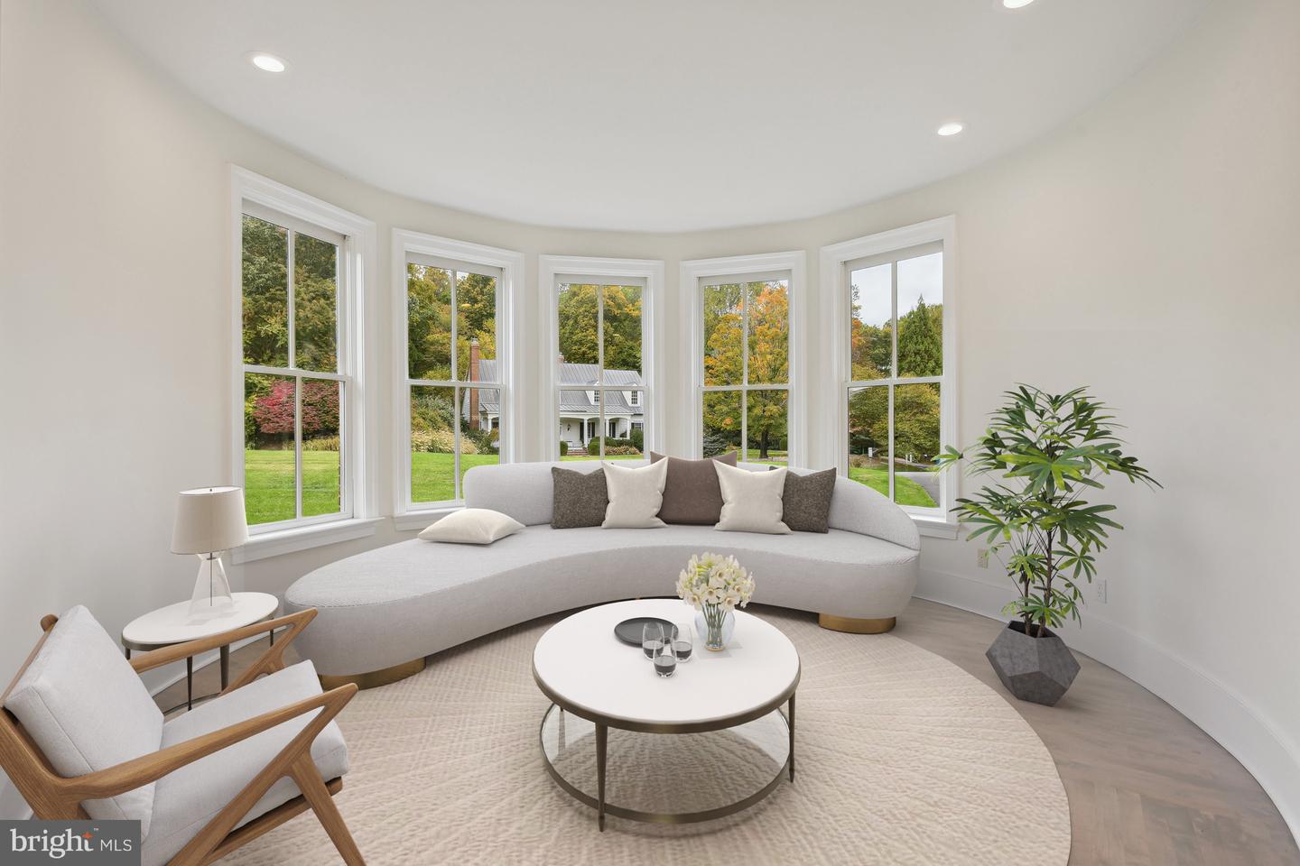 10747 RIVERSCAPE RUN, GREAT FALLS, Virginia 22066, 4 Bedrooms Bedrooms, ,5 BathroomsBathrooms,Residential,For sale,10747 RIVERSCAPE RUN,VAFX2275130 MLS # VAFX2275130