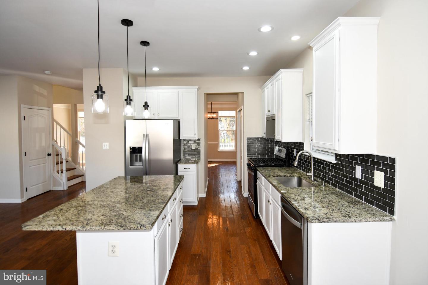 26005 HARTWOOD DR, CHANTILLY, Virginia 20152, 4 Bedrooms Bedrooms, 8 Rooms Rooms,3 BathroomsBathrooms,Residential,For sale,26005 HARTWOOD DR,VALO2110130 MLS # VALO2110130