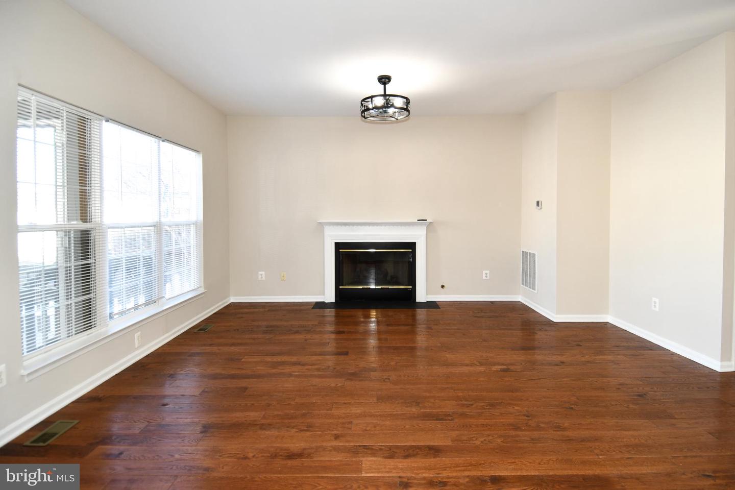 26005 HARTWOOD DR, CHANTILLY, Virginia 20152, 4 Bedrooms Bedrooms, 8 Rooms Rooms,3 BathroomsBathrooms,Residential,For sale,26005 HARTWOOD DR,VALO2110130 MLS # VALO2110130