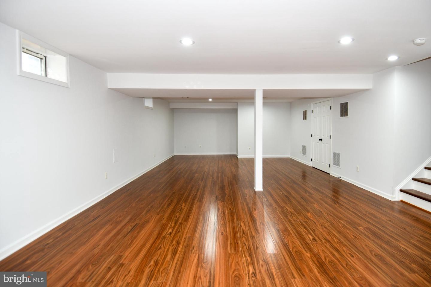 26005 HARTWOOD DR, CHANTILLY, Virginia 20152, 4 Bedrooms Bedrooms, 8 Rooms Rooms,3 BathroomsBathrooms,Residential,For sale,26005 HARTWOOD DR,VALO2110130 MLS # VALO2110130