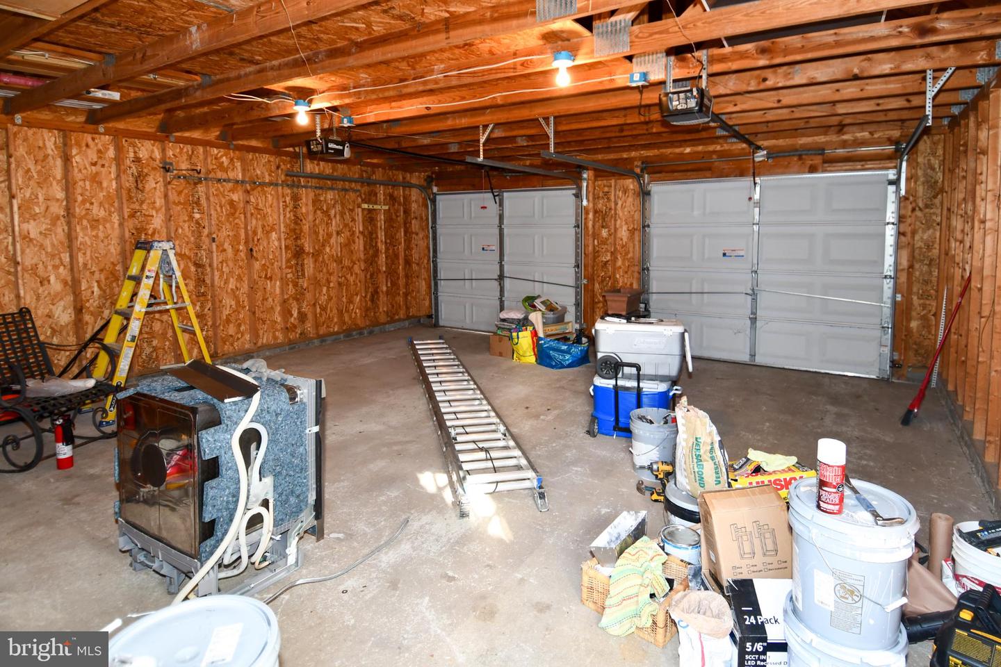 26005 HARTWOOD DR, CHANTILLY, Virginia 20152, 4 Bedrooms Bedrooms, 8 Rooms Rooms,3 BathroomsBathrooms,Residential,For sale,26005 HARTWOOD DR,VALO2110130 MLS # VALO2110130