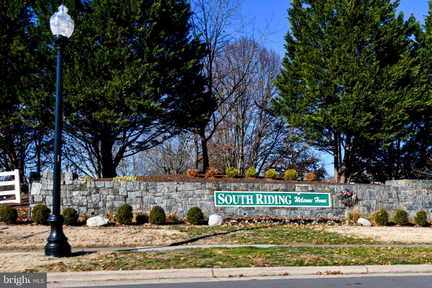 26005 HARTWOOD DR, CHANTILLY, Virginia 20152, 4 Bedrooms Bedrooms, 8 Rooms Rooms,3 BathroomsBathrooms,Residential,For sale,26005 HARTWOOD DR,VALO2110130 MLS # VALO2110130