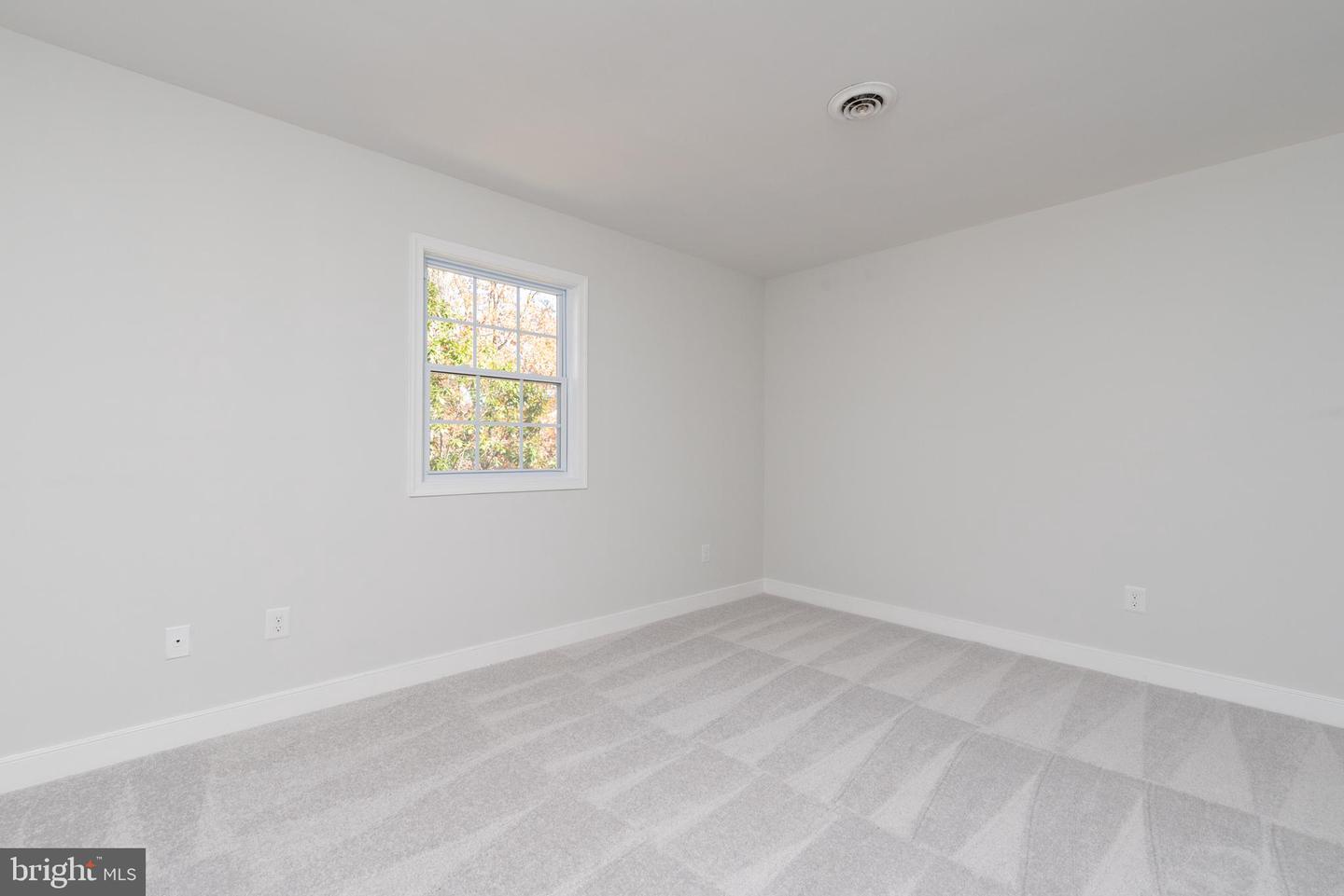 1709 HEADWATERS RD, MIDLOTHIAN, Virginia 23113, 3 Bedrooms Bedrooms, ,1 BathroomBathrooms,Residential,For sale,1709 HEADWATERS RD,VACF2001308 MLS # VACF2001308