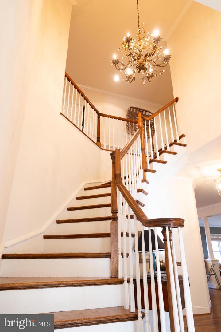 7150 KENTHURST LN, THE PLAINS, Virginia 20198, 5 Bedrooms Bedrooms, ,4 BathroomsBathrooms,Residential,For sale,7150 KENTHURST LN,VAFQ2019590 MLS # VAFQ2019590