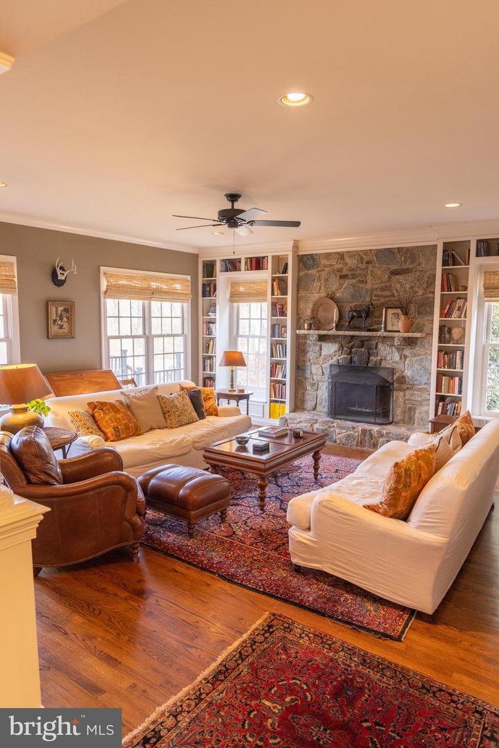 7150 KENTHURST LN, THE PLAINS, Virginia 20198, 5 Bedrooms Bedrooms, ,4 BathroomsBathrooms,Residential,For sale,7150 KENTHURST LN,VAFQ2019590 MLS # VAFQ2019590