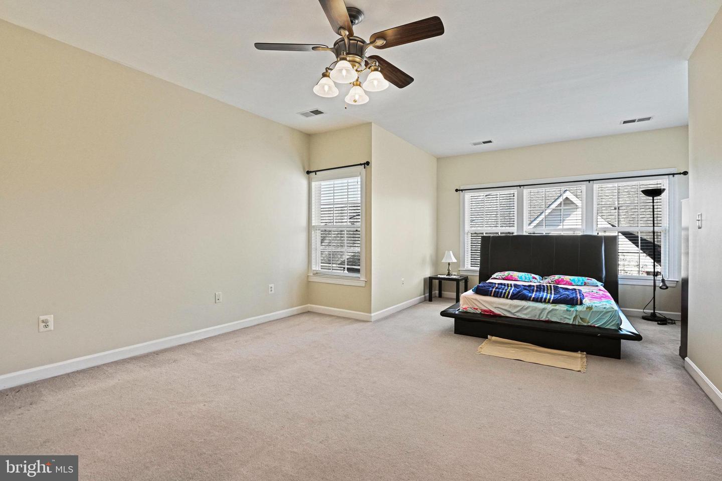 4150 JEREMY GRV, FAIRFAX, Virginia 22030, 3 Bedrooms Bedrooms, ,3 BathroomsBathrooms,Residential,For sale,4150 JEREMY GRV,VAFX2280292 MLS # VAFX2280292