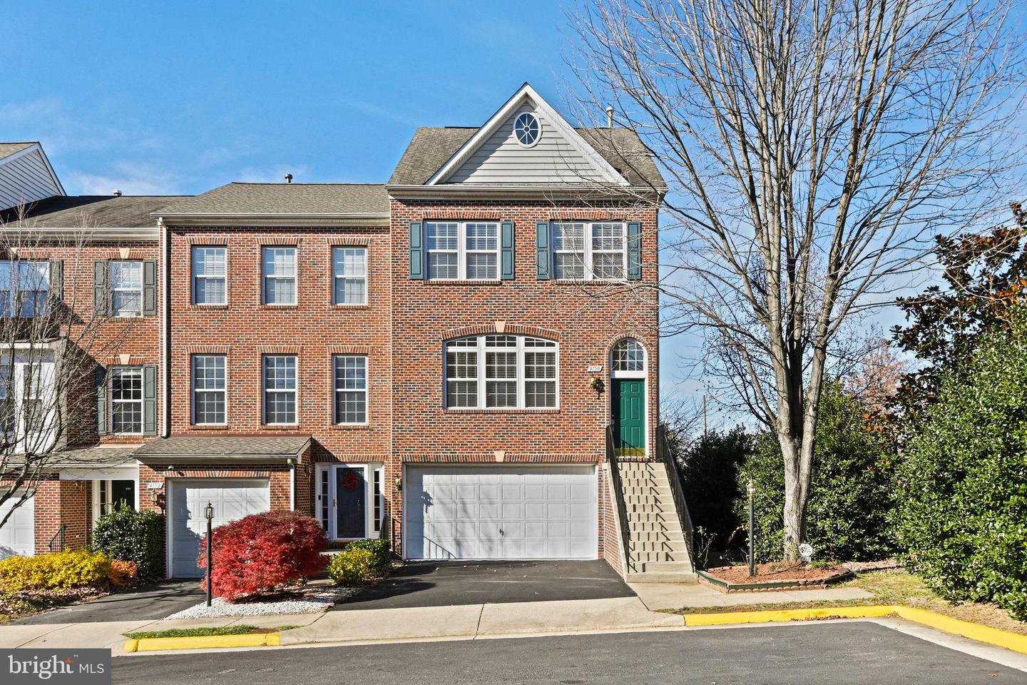 4150 JEREMY GRV, FAIRFAX, Virginia 22030, 3 Bedrooms Bedrooms, ,3 BathroomsBathrooms,Residential,For sale,4150 JEREMY GRV,VAFX2280292 MLS # VAFX2280292