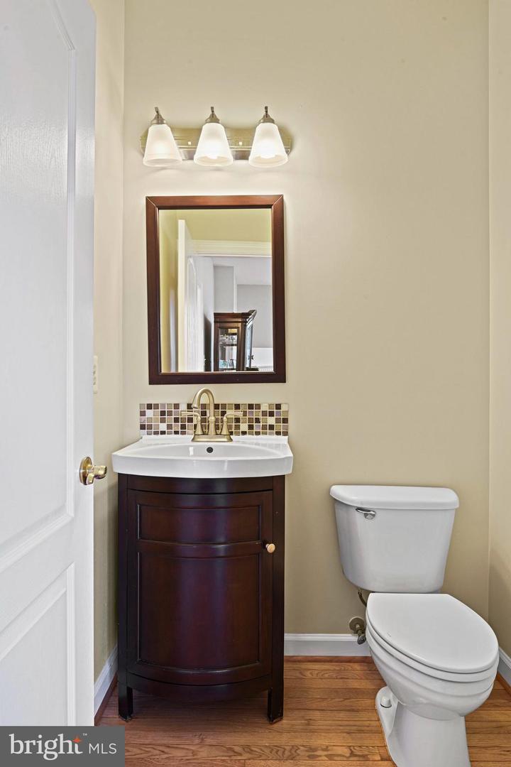 4150 JEREMY GRV, FAIRFAX, Virginia 22030, 3 Bedrooms Bedrooms, ,3 BathroomsBathrooms,Residential,For sale,4150 JEREMY GRV,VAFX2280292 MLS # VAFX2280292