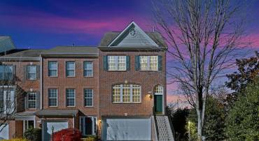 4150 JEREMY GRV, FAIRFAX, Virginia 22030, 3 Bedrooms Bedrooms, ,3 BathroomsBathrooms,Residential,For sale,4150 JEREMY GRV,VAFX2280292 MLS # VAFX2280292