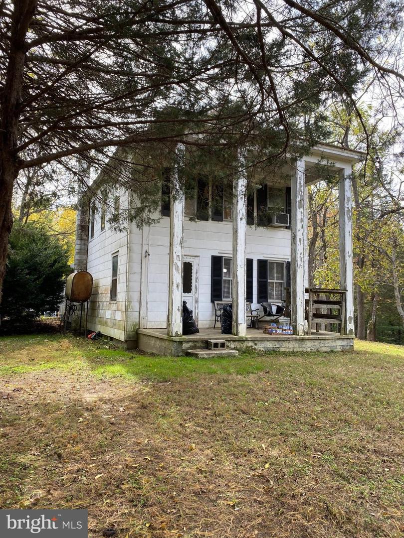 2202 BELVEDERE DR, KING GEORGE, Virginia 22485, 2 Bedrooms Bedrooms, 9 Rooms Rooms,1 BathroomBathrooms,Residential,For sale,2202 BELVEDERE DR,VAKG2007526 MLS # VAKG2007526