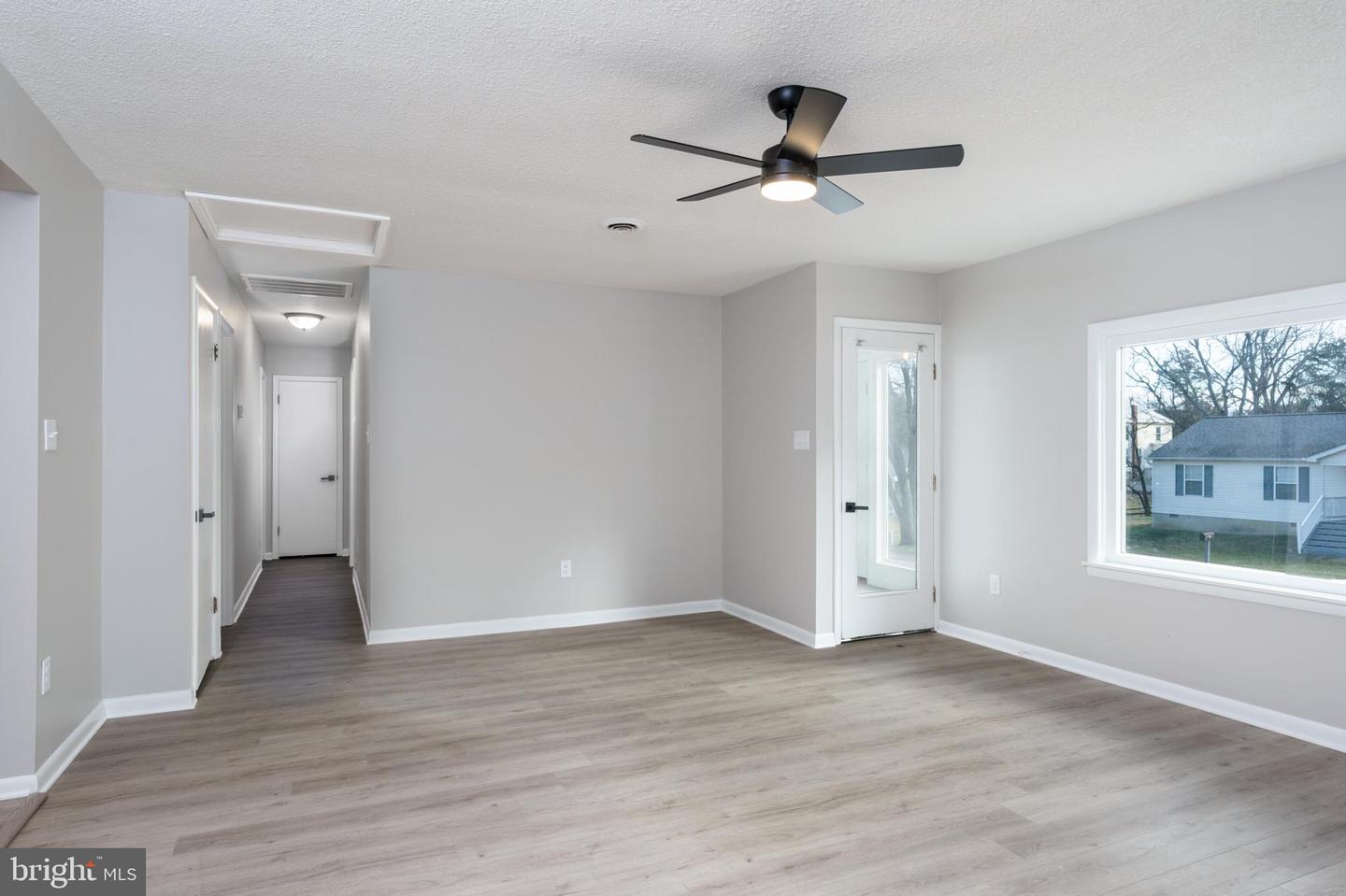 52 GOLDEN MAPLE LN, MAURERTOWN, Virginia 22644, 3 Bedrooms Bedrooms, ,2 BathroomsBathrooms,Residential,For sale,52 GOLDEN MAPLE LN,VASH2013408 MLS # VASH2013408