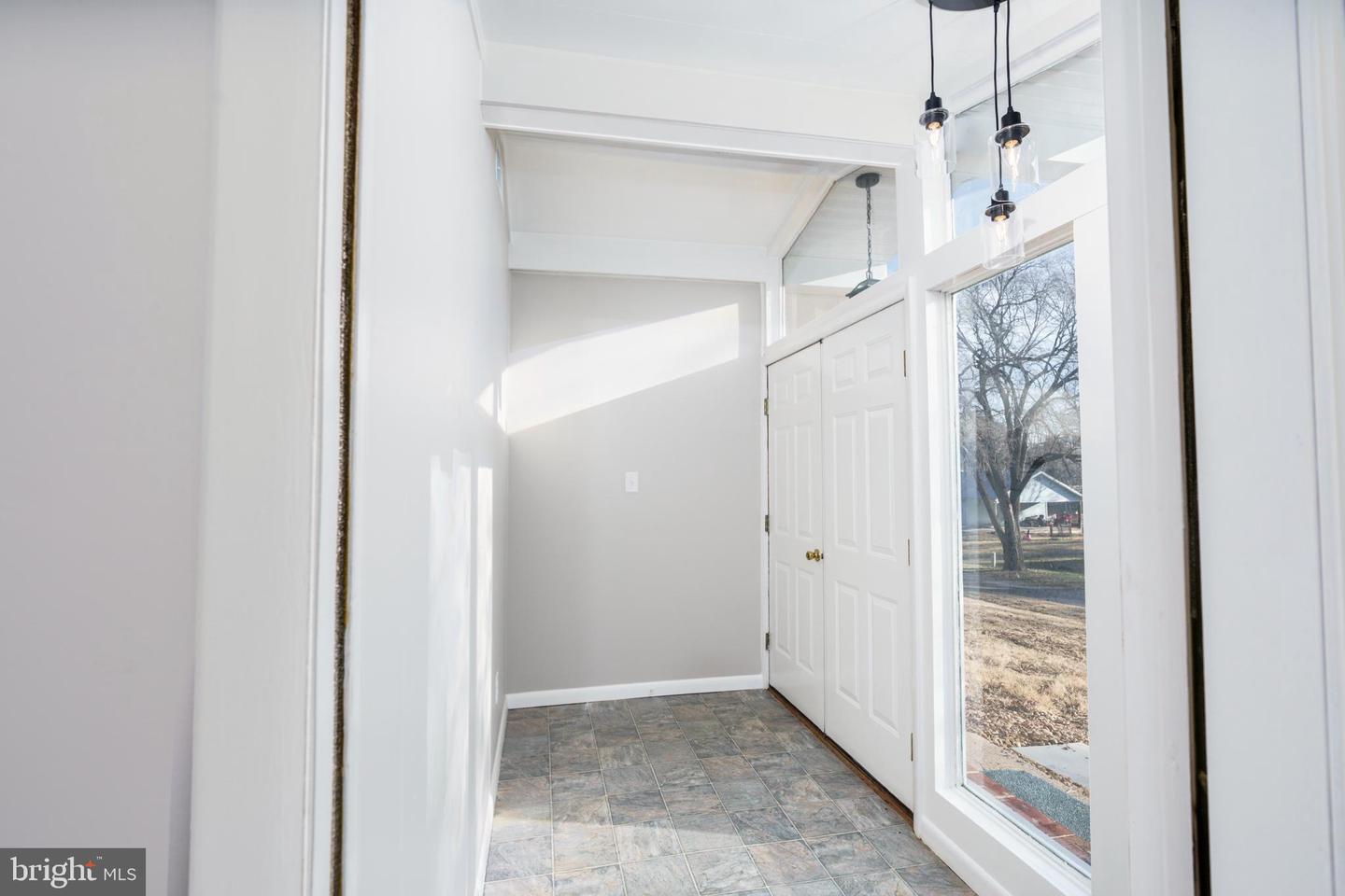 52 GOLDEN MAPLE LN, MAURERTOWN, Virginia 22644, 3 Bedrooms Bedrooms, ,2 BathroomsBathrooms,Residential,For sale,52 GOLDEN MAPLE LN,VASH2013408 MLS # VASH2013408