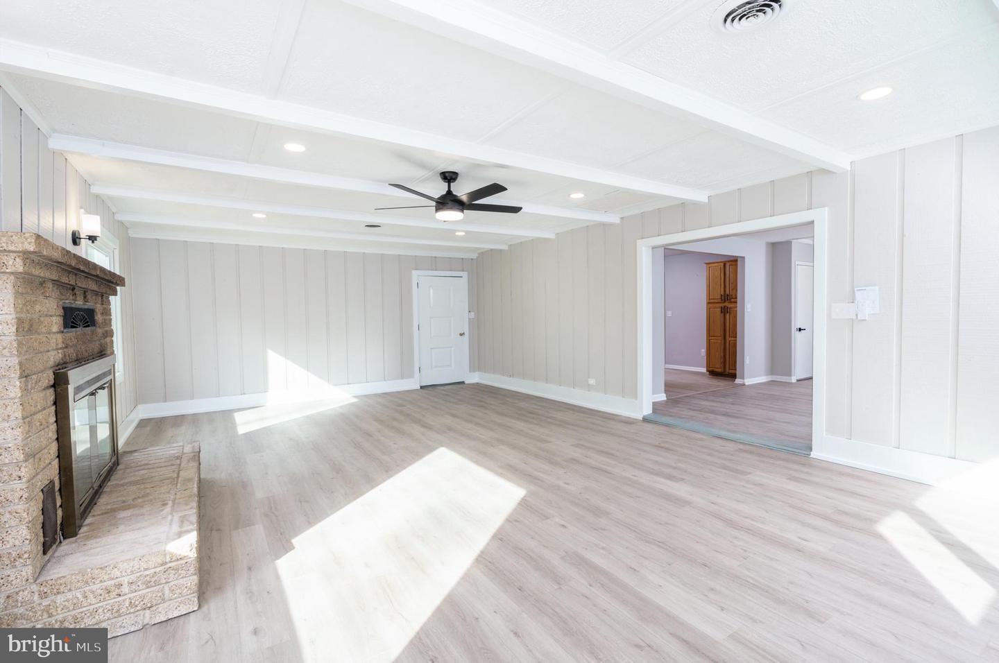 52 GOLDEN MAPLE LN, MAURERTOWN, Virginia 22644, 3 Bedrooms Bedrooms, ,2 BathroomsBathrooms,Residential,For sale,52 GOLDEN MAPLE LN,VASH2013408 MLS # VASH2013408