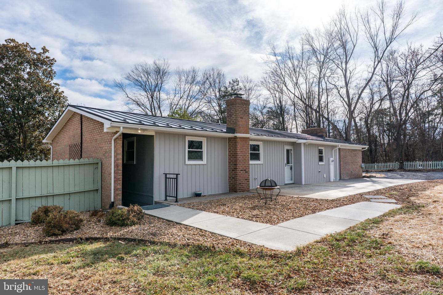 52 GOLDEN MAPLE LN, MAURERTOWN, Virginia 22644, 3 Bedrooms Bedrooms, ,2 BathroomsBathrooms,Residential,For sale,52 GOLDEN MAPLE LN,VASH2013408 MLS # VASH2013408