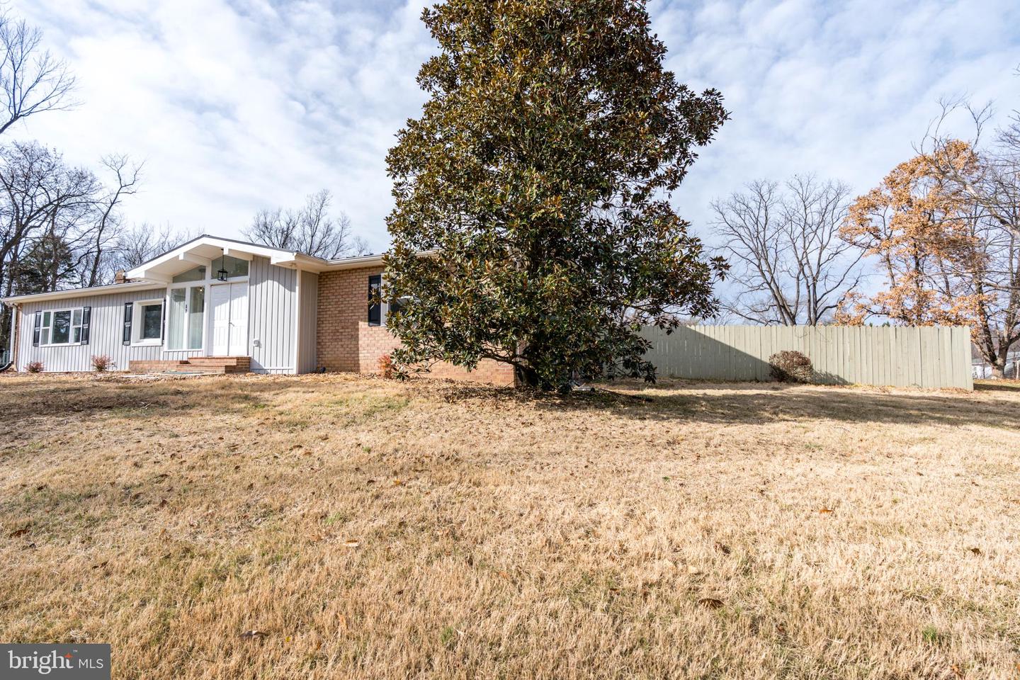 52 GOLDEN MAPLE LN, MAURERTOWN, Virginia 22644, 3 Bedrooms Bedrooms, ,2 BathroomsBathrooms,Residential,For sale,52 GOLDEN MAPLE LN,VASH2013408 MLS # VASH2013408