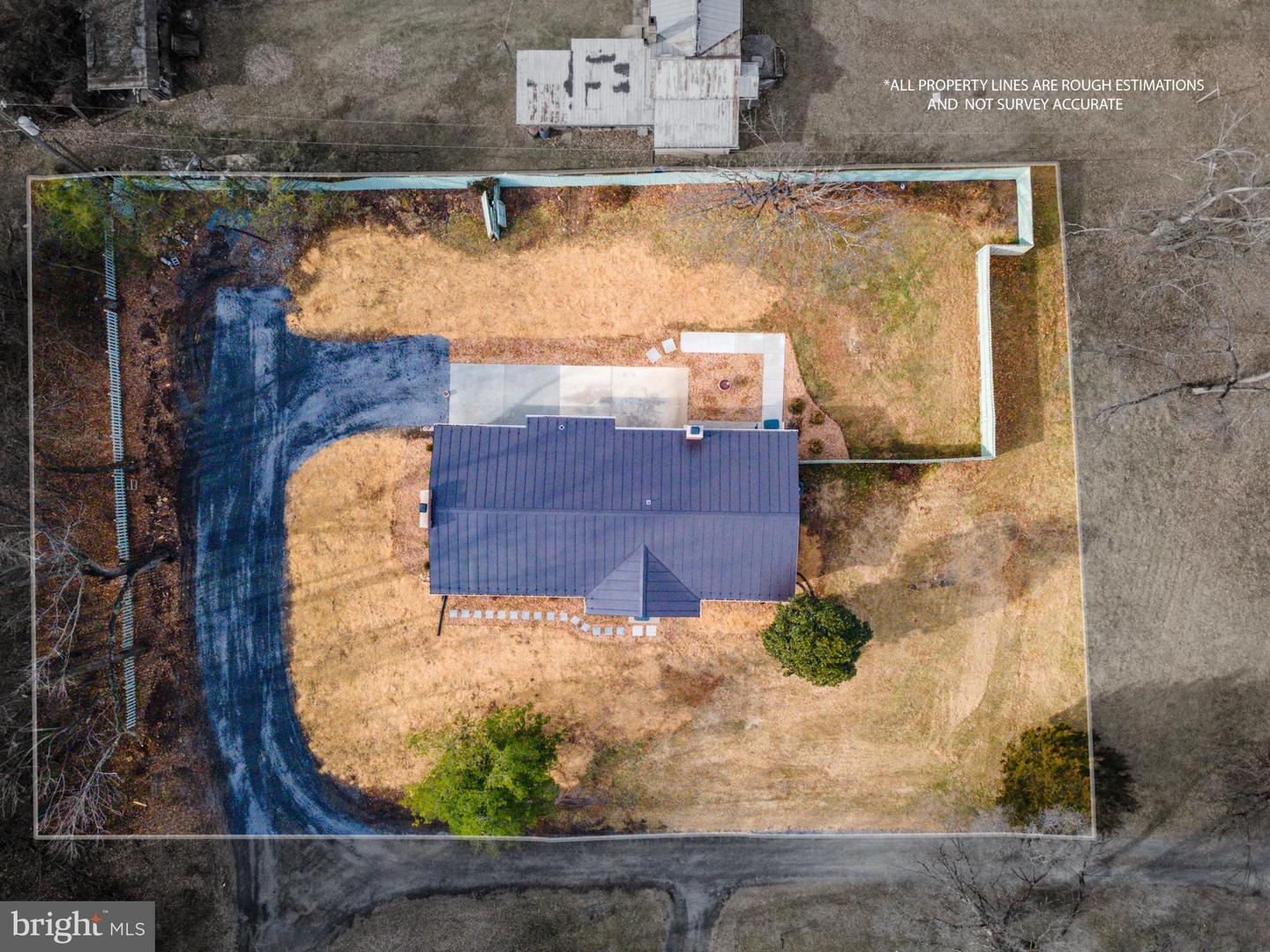 52 GOLDEN MAPLE LN, MAURERTOWN, Virginia 22644, 3 Bedrooms Bedrooms, ,2 BathroomsBathrooms,Residential,For sale,52 GOLDEN MAPLE LN,VASH2013408 MLS # VASH2013408