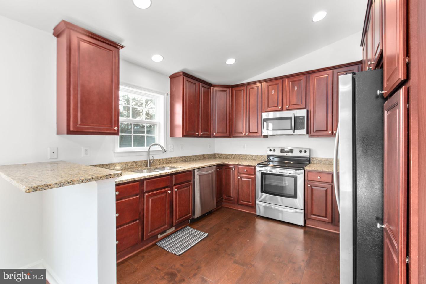 604 WOODFORD ST, FREDERICKSBURG, Virginia 22401, 3 Bedrooms Bedrooms, ,2 BathroomsBathrooms,Residential,For sale,604 WOODFORD ST,VAFB2009546 MLS # VAFB2009546