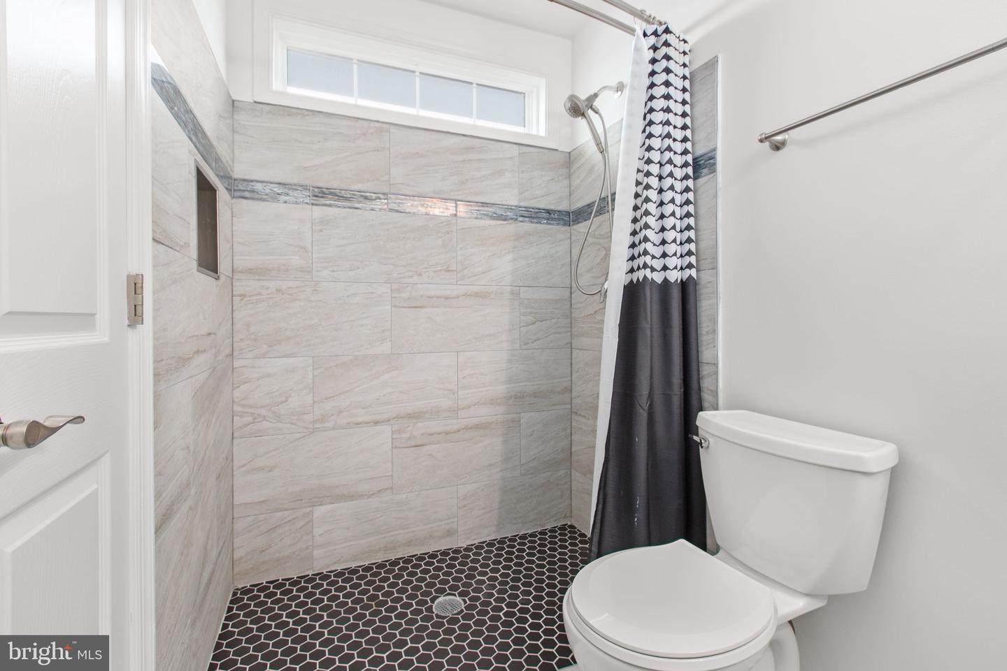 604 WOODFORD ST, FREDERICKSBURG, Virginia 22401, 3 Bedrooms Bedrooms, ,2 BathroomsBathrooms,Residential,For sale,604 WOODFORD ST,VAFB2009546 MLS # VAFB2009546