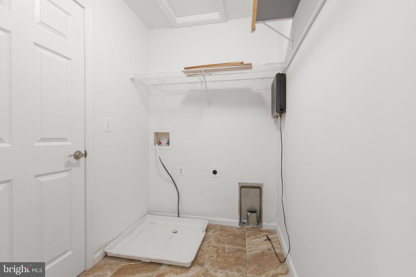 604 WOODFORD ST, FREDERICKSBURG, Virginia 22401, 3 Bedrooms Bedrooms, ,2 BathroomsBathrooms,Residential,For sale,604 WOODFORD ST,VAFB2009546 MLS # VAFB2009546