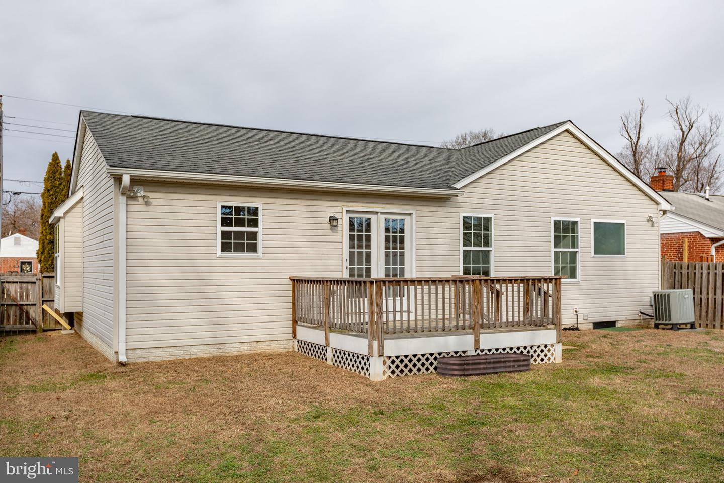 604 WOODFORD ST, FREDERICKSBURG, Virginia 22401, 3 Bedrooms Bedrooms, ,2 BathroomsBathrooms,Residential,For sale,604 WOODFORD ST,VAFB2009546 MLS # VAFB2009546