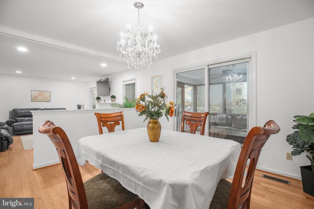 101 MONTICELLO CIR, LOCUST GROVE, Virginia 22508, 3 Bedrooms Bedrooms, ,2 BathroomsBathrooms,Residential,101 MONTICELLO CIR,VAOR2012484 MLS # VAOR2012484