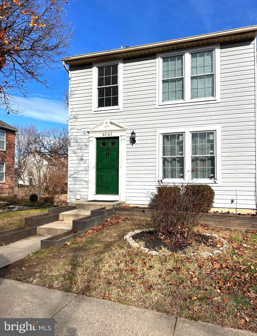 6363 GENERALS CT, CENTREVILLE, Virginia 20121, 3 Bedrooms Bedrooms, ,2 BathroomsBathrooms,Residential,For sale,6363 GENERALS CT,VAFX2282486 MLS # VAFX2282486