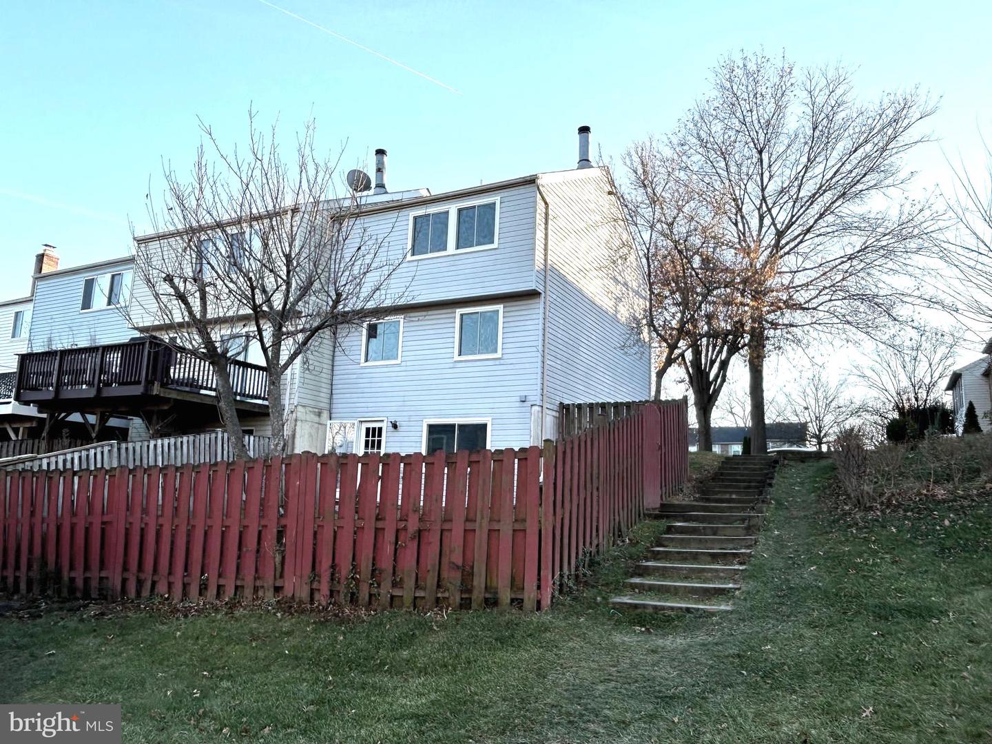 6363 GENERALS CT, CENTREVILLE, Virginia 20121, 3 Bedrooms Bedrooms, ,2 BathroomsBathrooms,Residential,For sale,6363 GENERALS CT,VAFX2282486 MLS # VAFX2282486