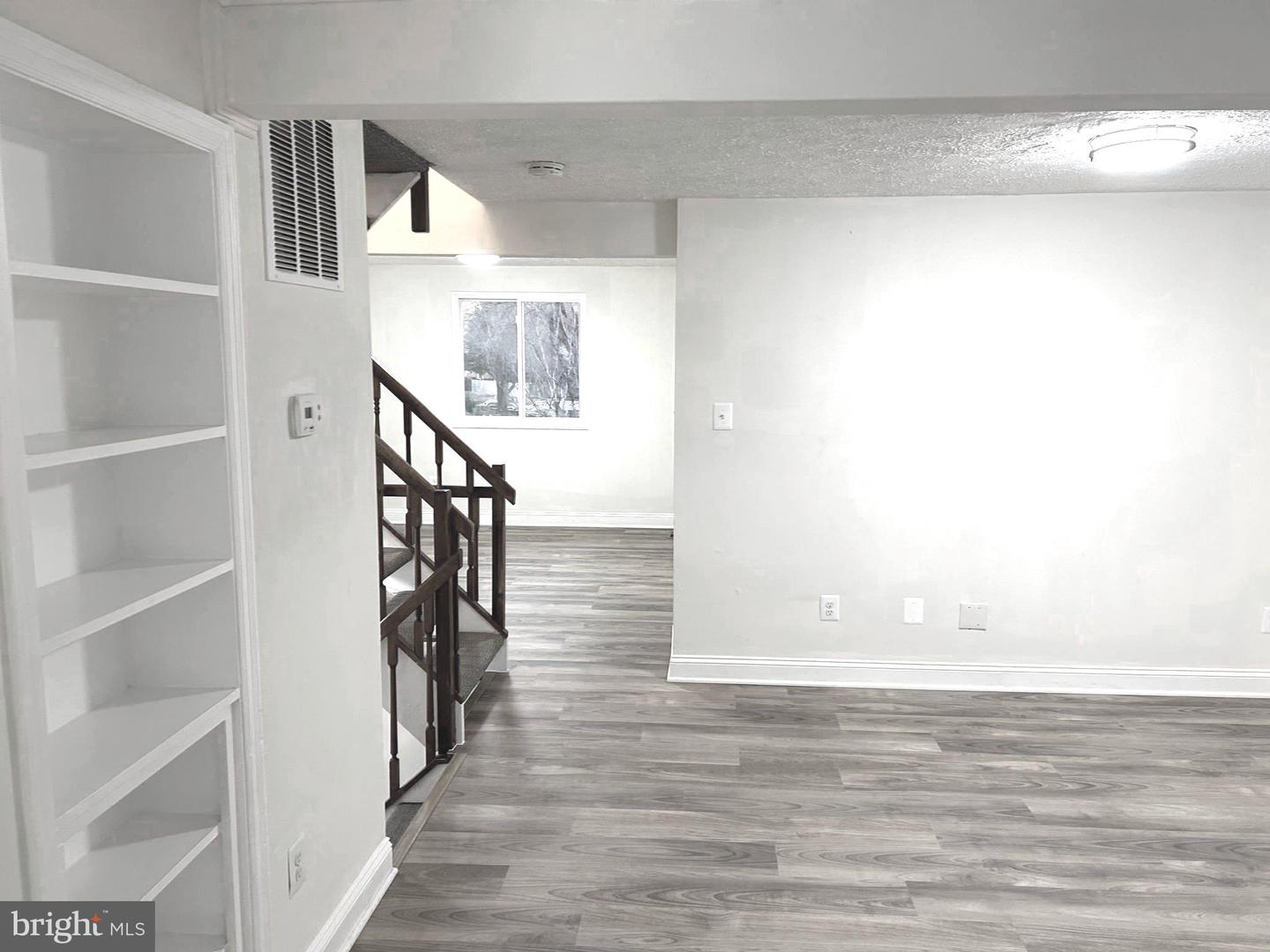 6363 GENERALS CT, CENTREVILLE, Virginia 20121, 3 Bedrooms Bedrooms, ,2 BathroomsBathrooms,Residential,For sale,6363 GENERALS CT,VAFX2282486 MLS # VAFX2282486