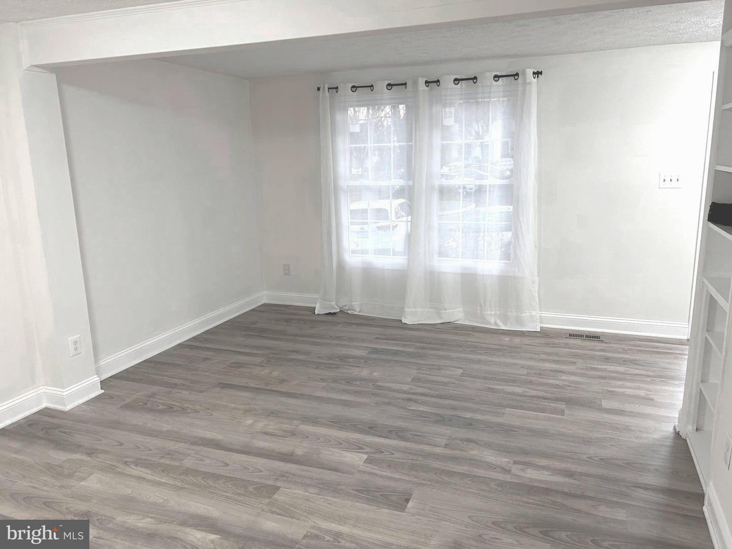 6363 GENERALS CT, CENTREVILLE, Virginia 20121, 3 Bedrooms Bedrooms, ,2 BathroomsBathrooms,Residential,For sale,6363 GENERALS CT,VAFX2282486 MLS # VAFX2282486