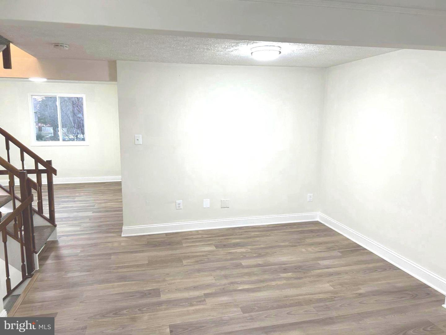 6363 GENERALS CT, CENTREVILLE, Virginia 20121, 3 Bedrooms Bedrooms, ,2 BathroomsBathrooms,Residential,For sale,6363 GENERALS CT,VAFX2282486 MLS # VAFX2282486