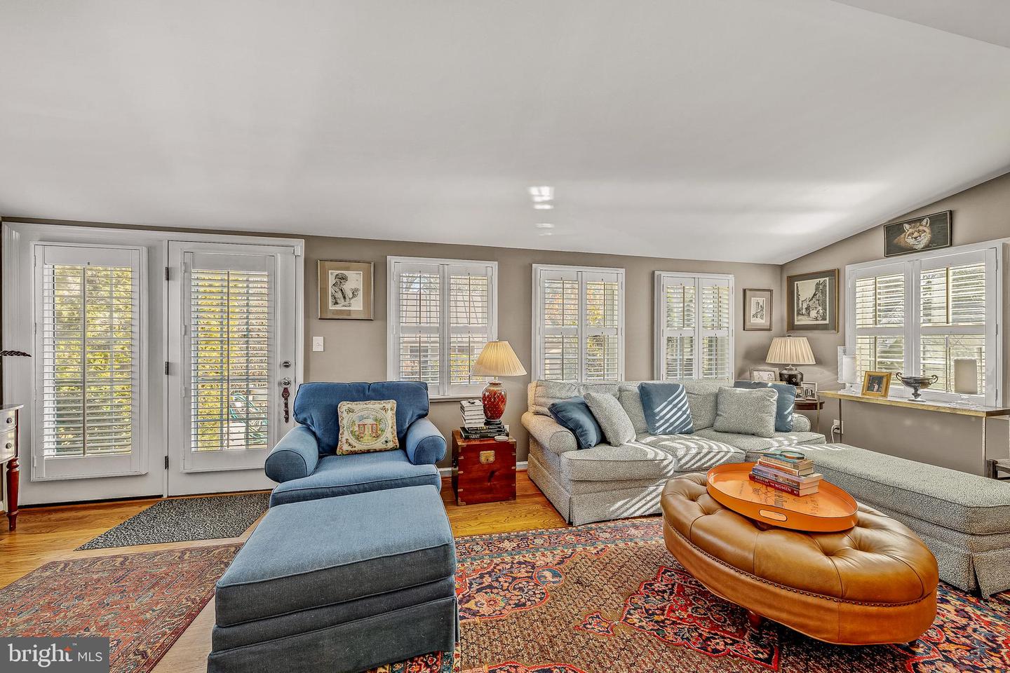 5 CHINN LN, MIDDLEBURG, Virginia 20117, 3 Bedrooms Bedrooms, ,2 BathroomsBathrooms,Residential,For sale,5 CHINN LN,VALO2112436 MLS # VALO2112436