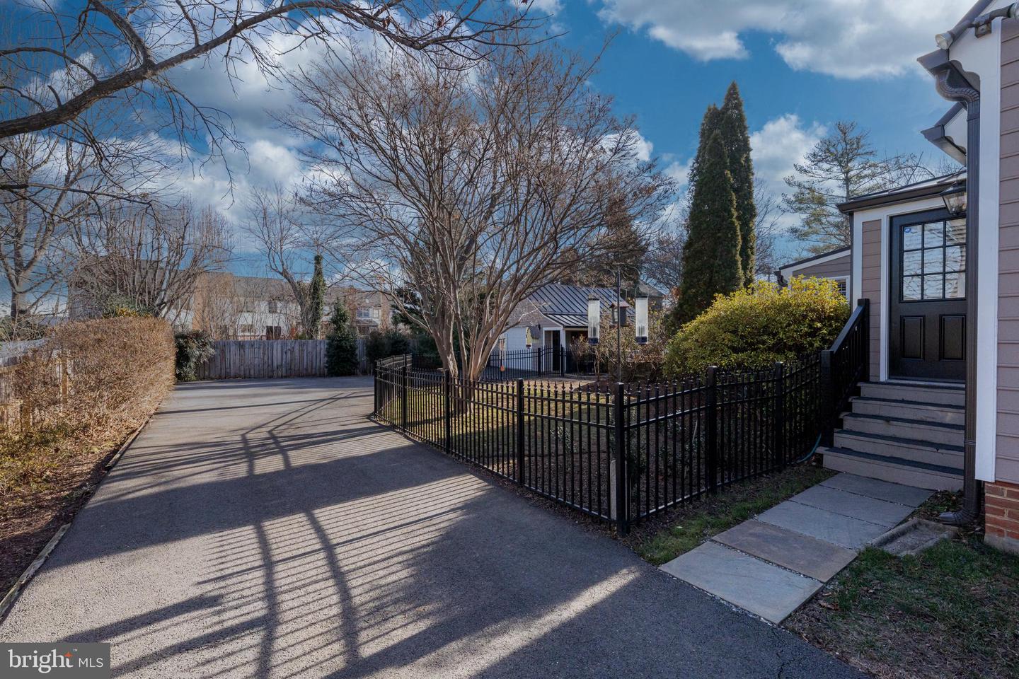 5 CHINN LN, MIDDLEBURG, Virginia 20117, 3 Bedrooms Bedrooms, ,2 BathroomsBathrooms,Residential,For sale,5 CHINN LN,VALO2112436 MLS # VALO2112436