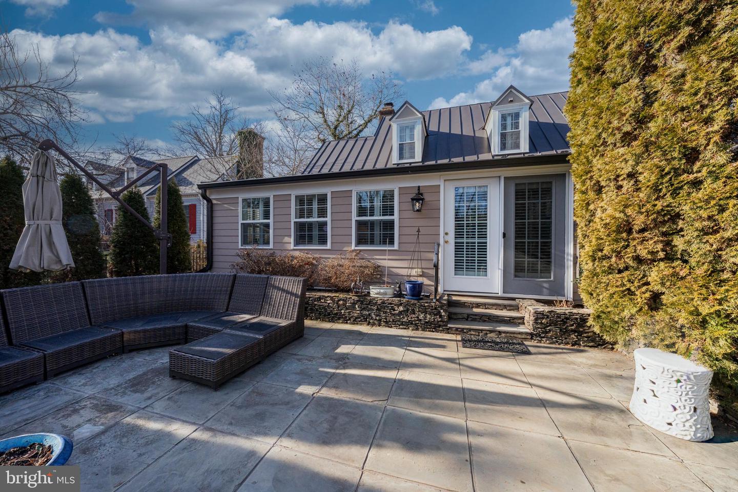 5 CHINN LN, MIDDLEBURG, Virginia 20117, 3 Bedrooms Bedrooms, ,2 BathroomsBathrooms,Residential,For sale,5 CHINN LN,VALO2112436 MLS # VALO2112436