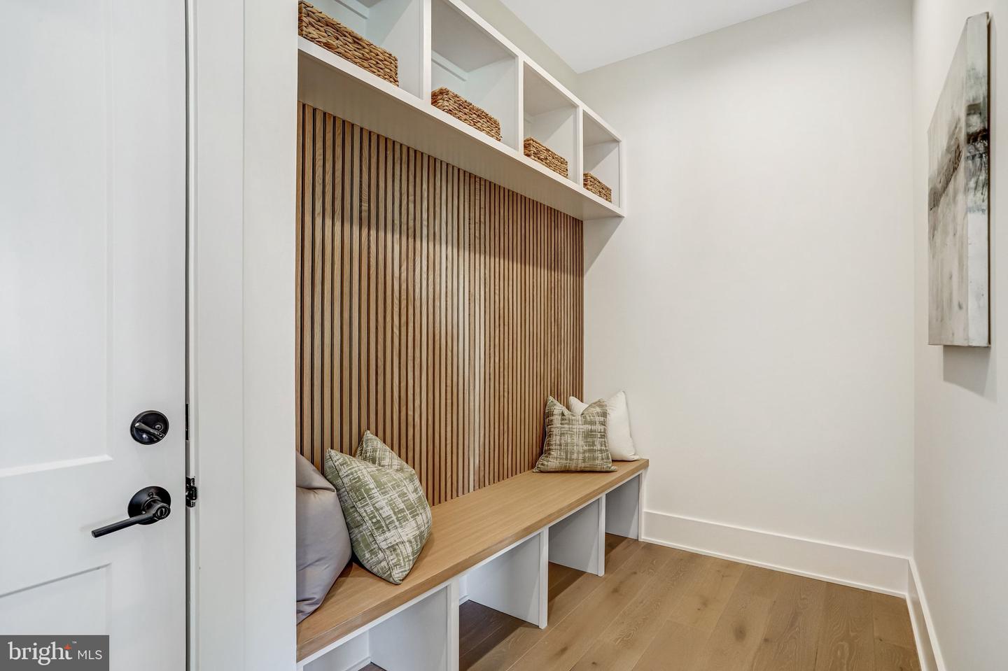 2633 WOOSTER CT, VIENNA, Virginia 22180, 5 Bedrooms Bedrooms, 25 Rooms Rooms,5 BathroomsBathrooms,Residential,For sale,2633 WOOSTER CT,VAFX2282794 MLS # VAFX2282794