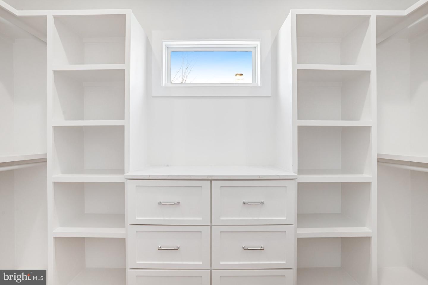 2633 WOOSTER CT, VIENNA, Virginia 22180, 5 Bedrooms Bedrooms, 25 Rooms Rooms,5 BathroomsBathrooms,Residential,For sale,2633 WOOSTER CT,VAFX2282794 MLS # VAFX2282794