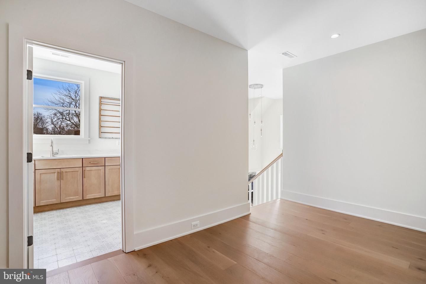 2633 WOOSTER CT, VIENNA, Virginia 22180, 5 Bedrooms Bedrooms, 25 Rooms Rooms,5 BathroomsBathrooms,Residential,For sale,2633 WOOSTER CT,VAFX2282794 MLS # VAFX2282794