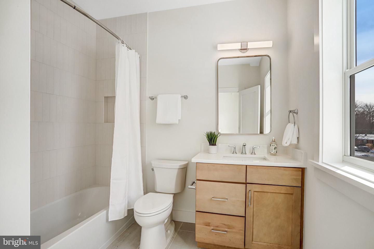 2633 WOOSTER CT, VIENNA, Virginia 22180, 5 Bedrooms Bedrooms, 25 Rooms Rooms,5 BathroomsBathrooms,Residential,For sale,2633 WOOSTER CT,VAFX2282794 MLS # VAFX2282794