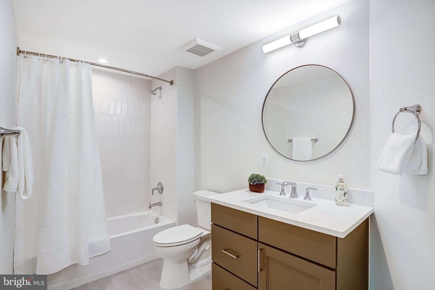 2633 WOOSTER CT, VIENNA, Virginia 22180, 5 Bedrooms Bedrooms, 25 Rooms Rooms,5 BathroomsBathrooms,Residential,For sale,2633 WOOSTER CT,VAFX2282794 MLS # VAFX2282794