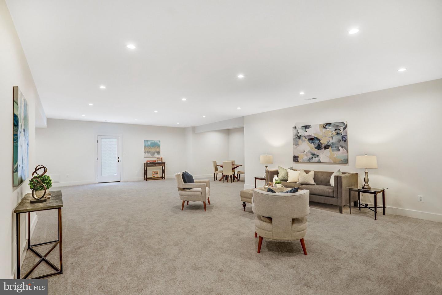 2633 WOOSTER CT, VIENNA, Virginia 22180, 5 Bedrooms Bedrooms, 25 Rooms Rooms,5 BathroomsBathrooms,Residential,For sale,2633 WOOSTER CT,VAFX2282794 MLS # VAFX2282794