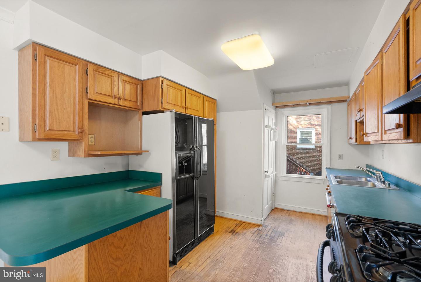 2235 N COLUMBUS ST, ARLINGTON, Virginia 22207, 3 Bedrooms Bedrooms, ,2 BathroomsBathrooms,Residential,For sale,2235 N COLUMBUS ST,VAAR2067258 MLS # VAAR2067258