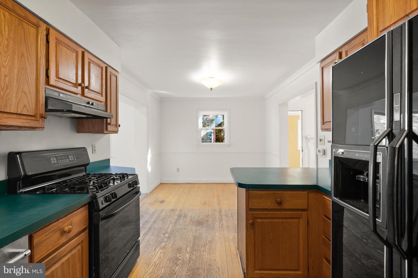 2235 N COLUMBUS ST, ARLINGTON, Virginia 22207, 3 Bedrooms Bedrooms, ,2 BathroomsBathrooms,Residential,For sale,2235 N COLUMBUS ST,VAAR2067258 MLS # VAAR2067258