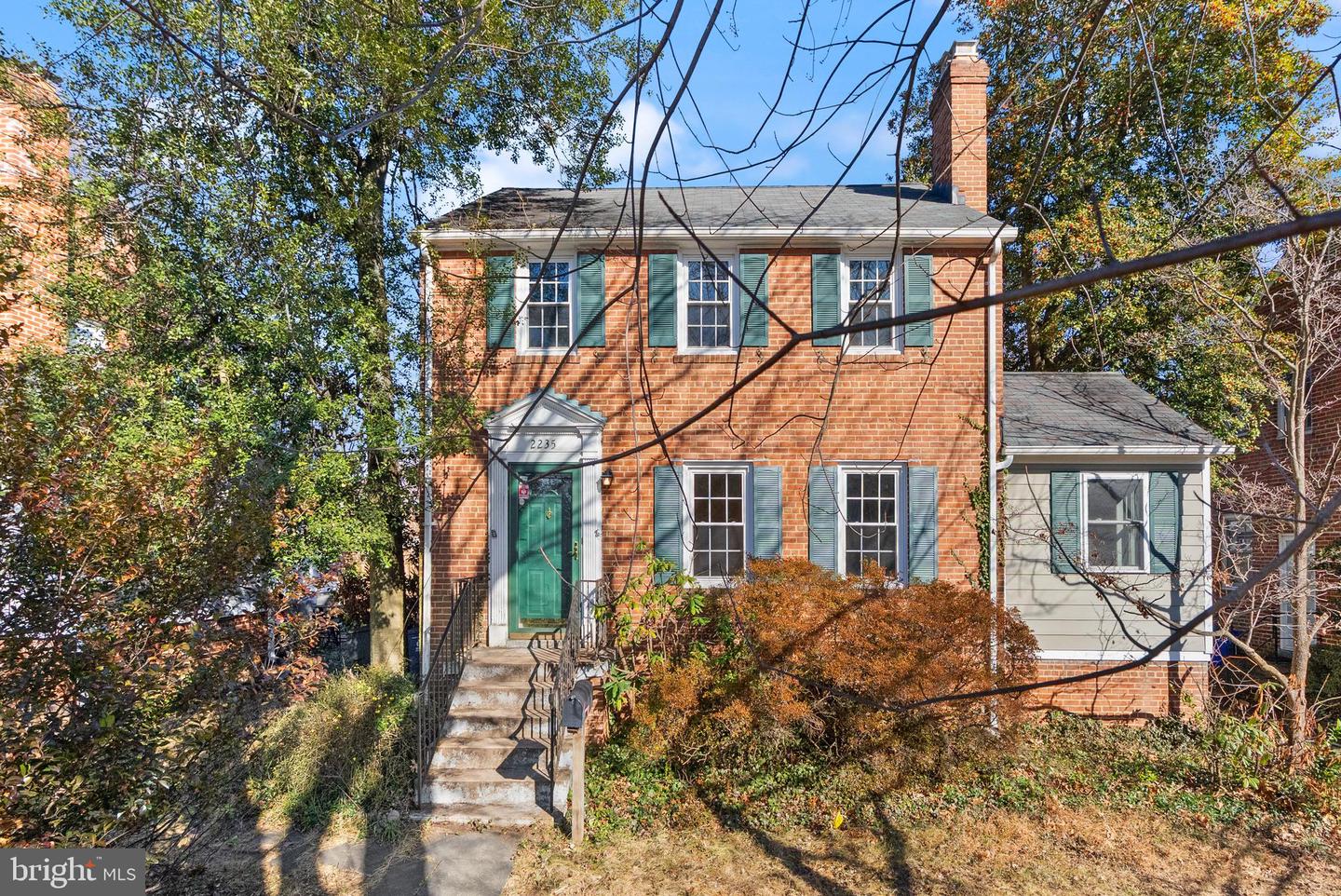 2235 N COLUMBUS ST, ARLINGTON, Virginia 22207, 3 Bedrooms Bedrooms, ,2 BathroomsBathrooms,Residential,For sale,2235 N COLUMBUS ST,VAAR2067258 MLS # VAAR2067258