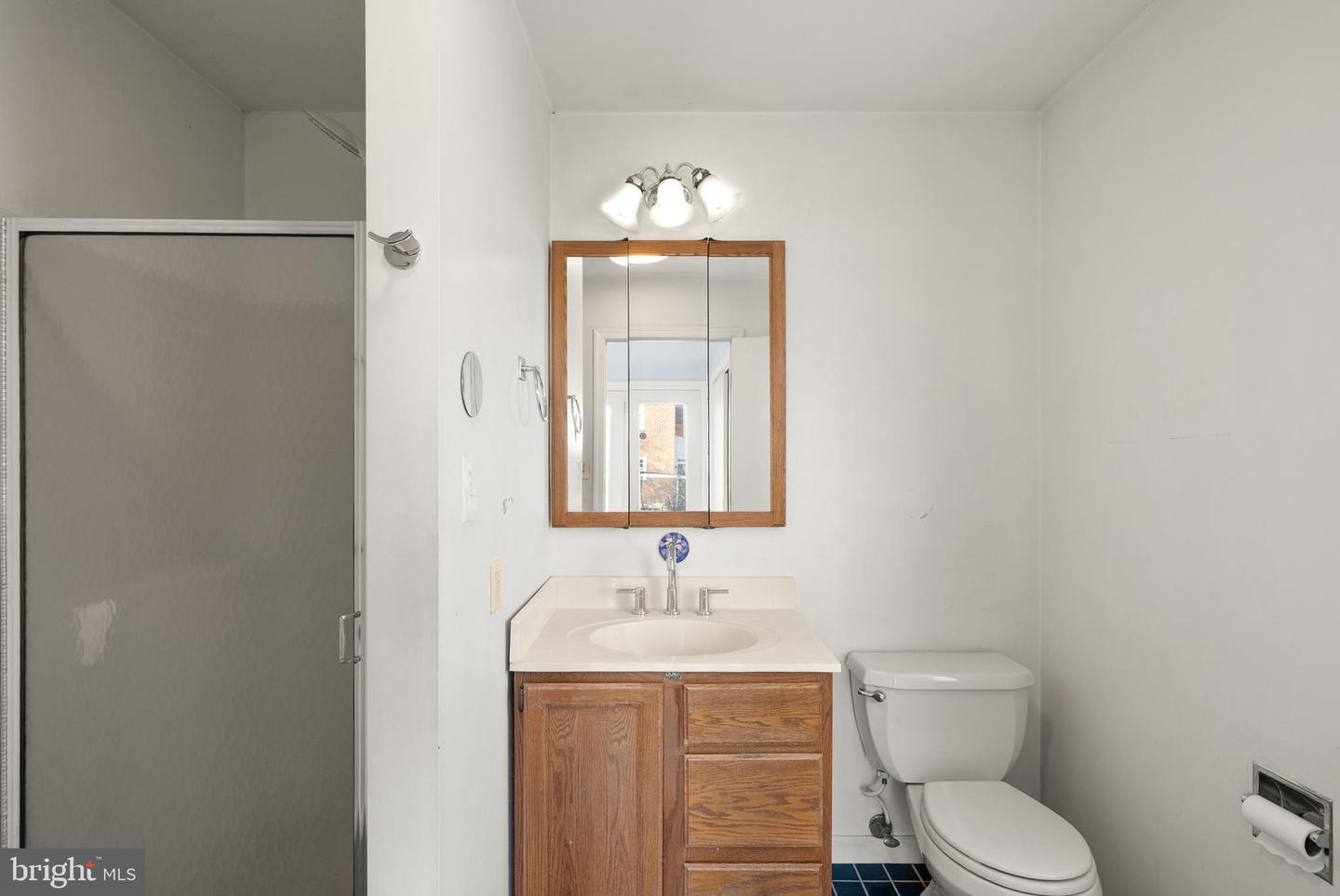 2235 N COLUMBUS ST, ARLINGTON, Virginia 22207, 3 Bedrooms Bedrooms, ,2 BathroomsBathrooms,Residential,For sale,2235 N COLUMBUS ST,VAAR2067258 MLS # VAAR2067258