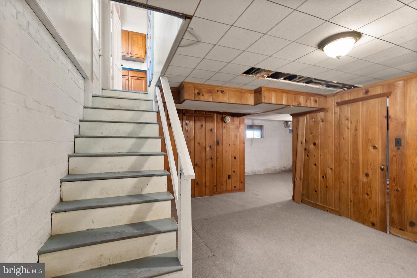 2235 N COLUMBUS ST, ARLINGTON, Virginia 22207, 3 Bedrooms Bedrooms, ,2 BathroomsBathrooms,Residential,For sale,2235 N COLUMBUS ST,VAAR2067258 MLS # VAAR2067258