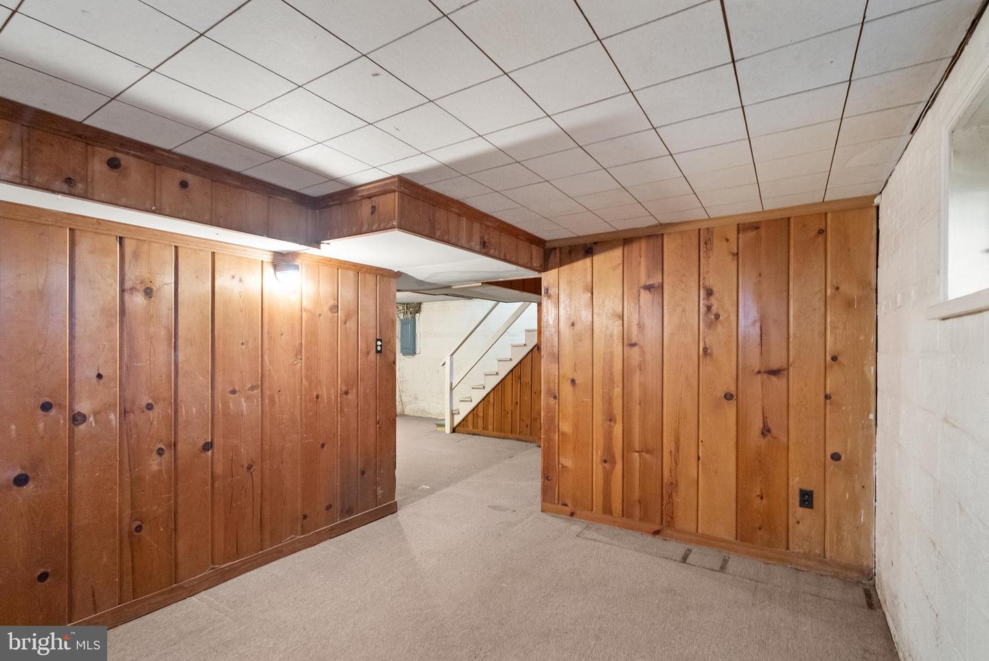 2235 N COLUMBUS ST, ARLINGTON, Virginia 22207, 3 Bedrooms Bedrooms, ,2 BathroomsBathrooms,Residential,For sale,2235 N COLUMBUS ST,VAAR2067258 MLS # VAAR2067258