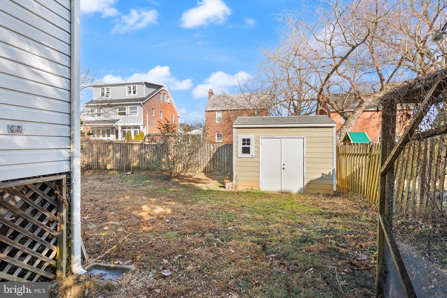 2235 N COLUMBUS ST, ARLINGTON, Virginia 22207, 3 Bedrooms Bedrooms, ,2 BathroomsBathrooms,Residential,For sale,2235 N COLUMBUS ST,VAAR2067258 MLS # VAAR2067258