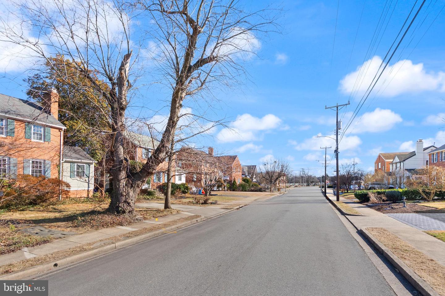 2235 N COLUMBUS ST, ARLINGTON, Virginia 22207, 3 Bedrooms Bedrooms, ,2 BathroomsBathrooms,Residential,For sale,2235 N COLUMBUS ST,VAAR2067258 MLS # VAAR2067258